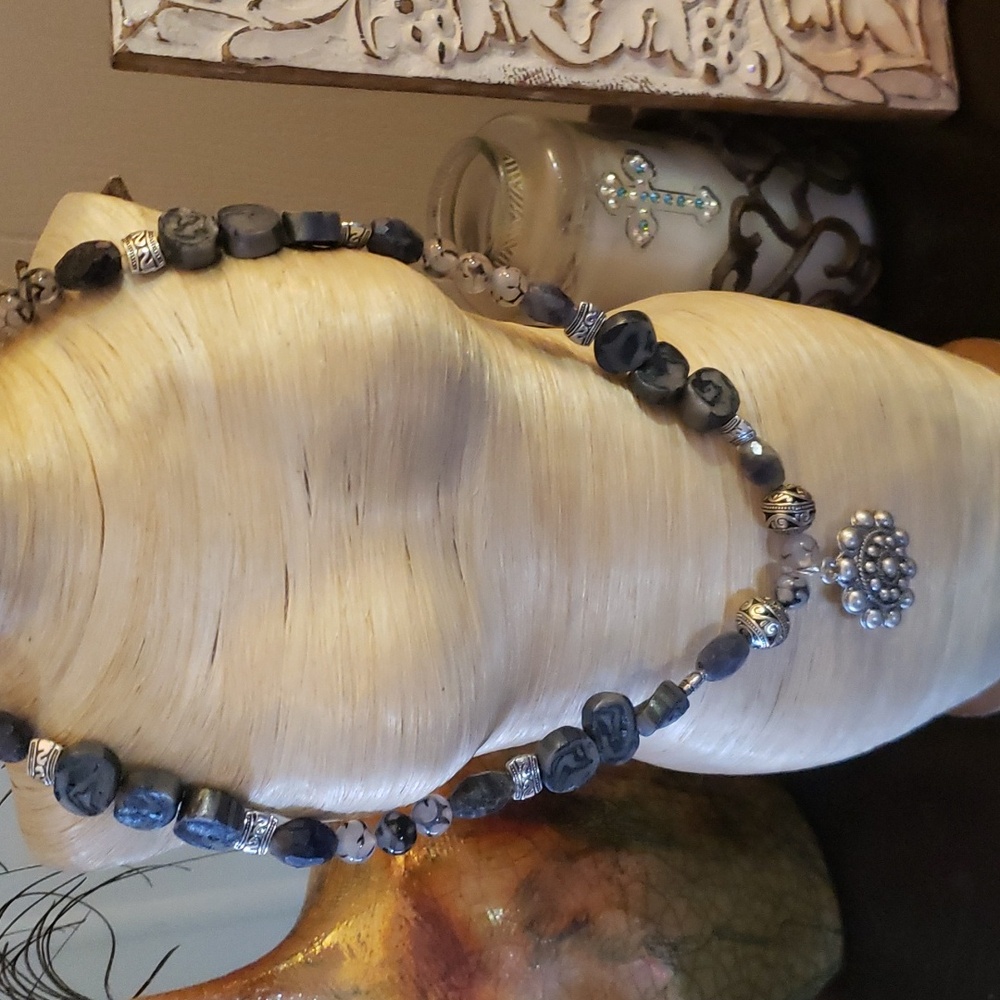 Handmade Necklace - Picture 6 of 7